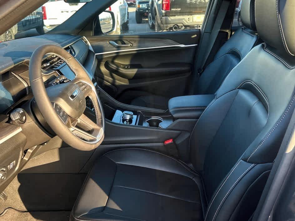 new 2025 Jeep Grand Cherokee L car, priced at $49,852