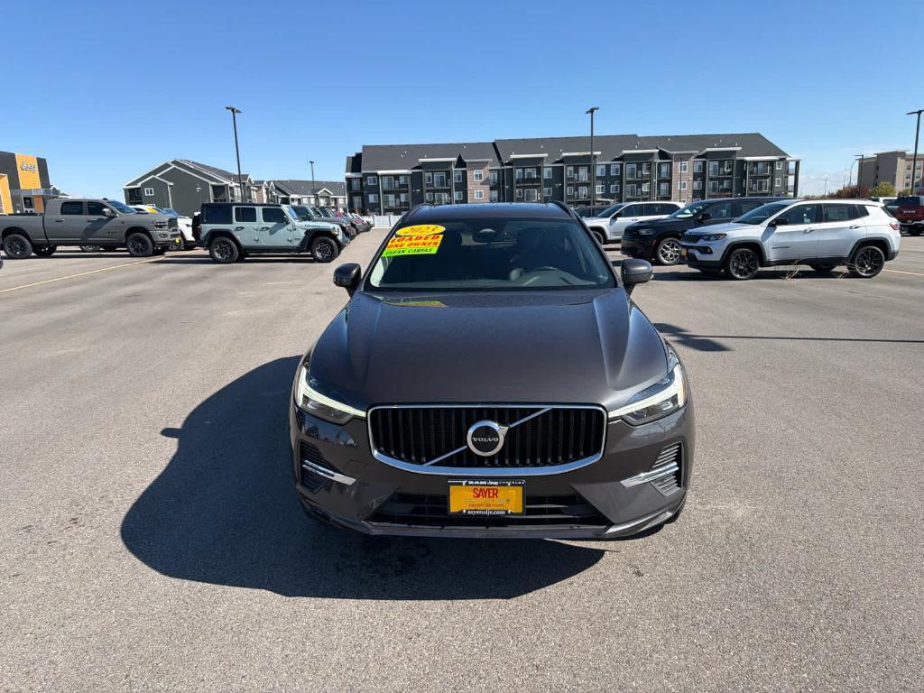 used 2023 Volvo XC60 car, priced at $27,902