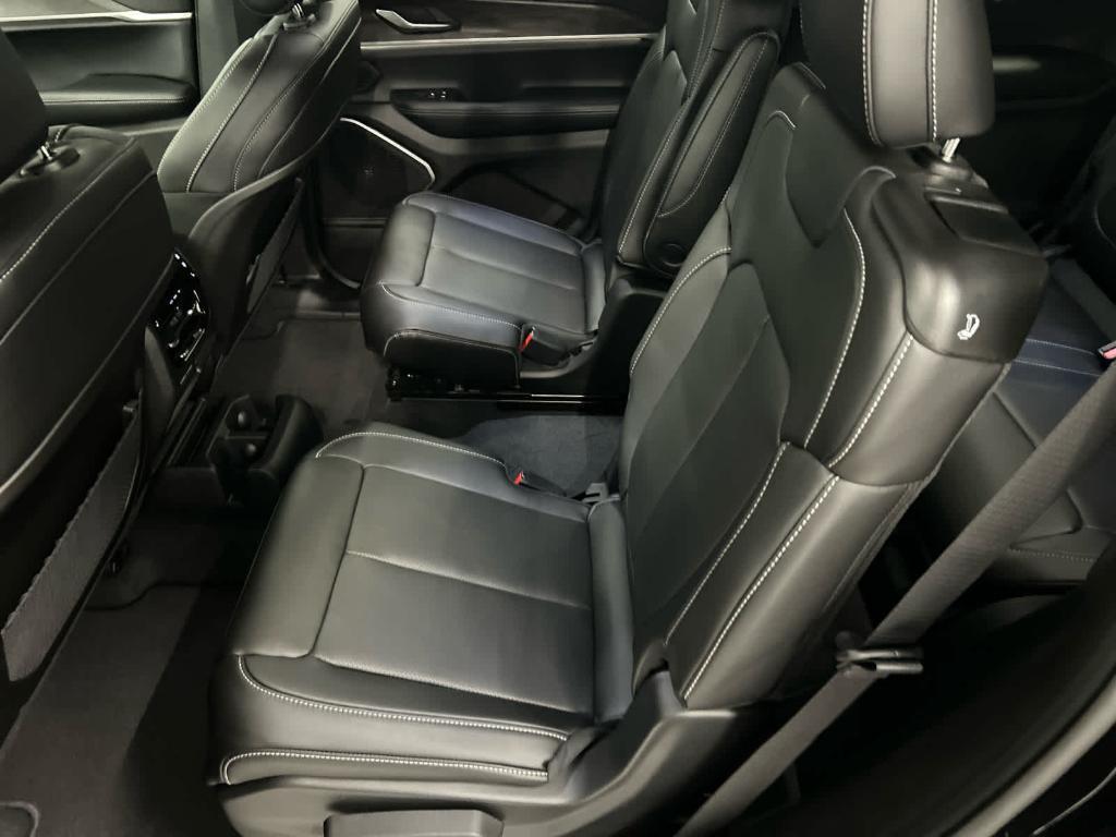 new 2025 Jeep Grand Cherokee L car, priced at $60,930