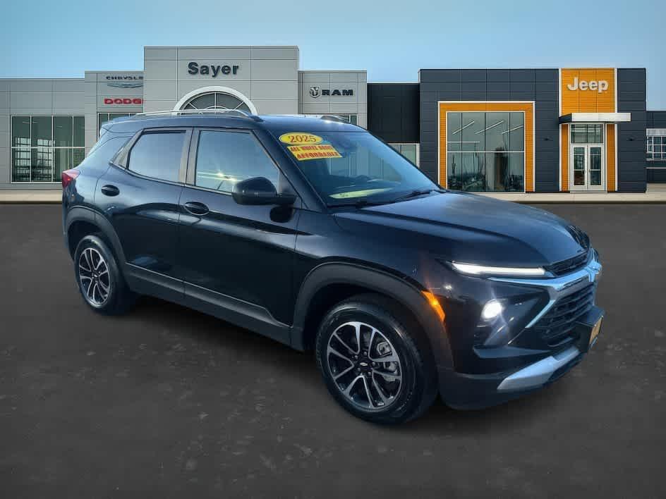 used 2025 Chevrolet TrailBlazer car, priced at $21,583