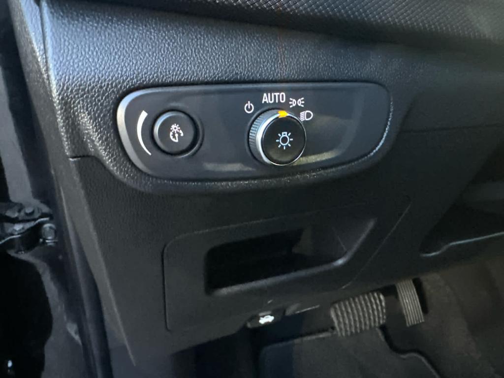 used 2025 Chevrolet TrailBlazer car, priced at $21,583