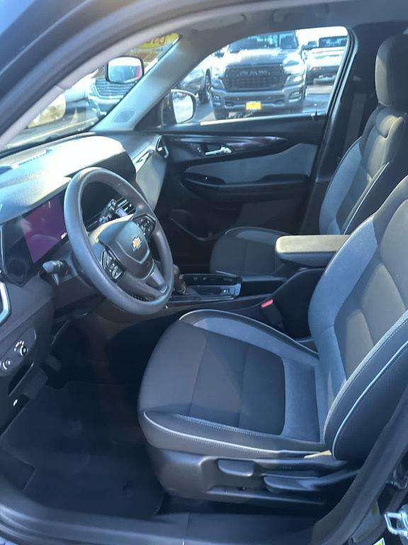 used 2025 Chevrolet TrailBlazer car, priced at $21,583