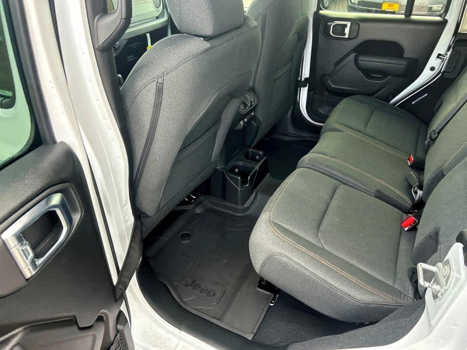 new 2026 Jeep Wrangler car, priced at $46,335