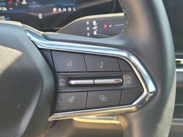 used 2025 Chevrolet Equinox car, priced at $26,564