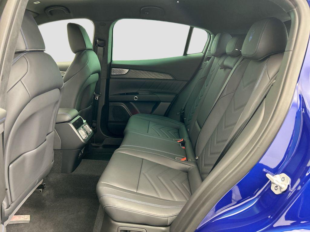 new 2025 Maserati Grecale car