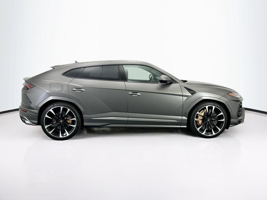 used 2021 Lamborghini Urus car, priced at $215,639