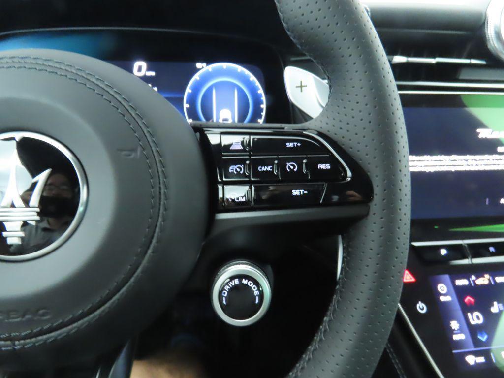 new 2025 Maserati Grecale car, priced at $86,105