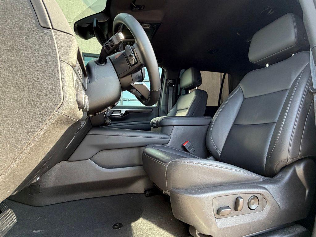 used 2025 Chevrolet Suburban car, priced at $63,979