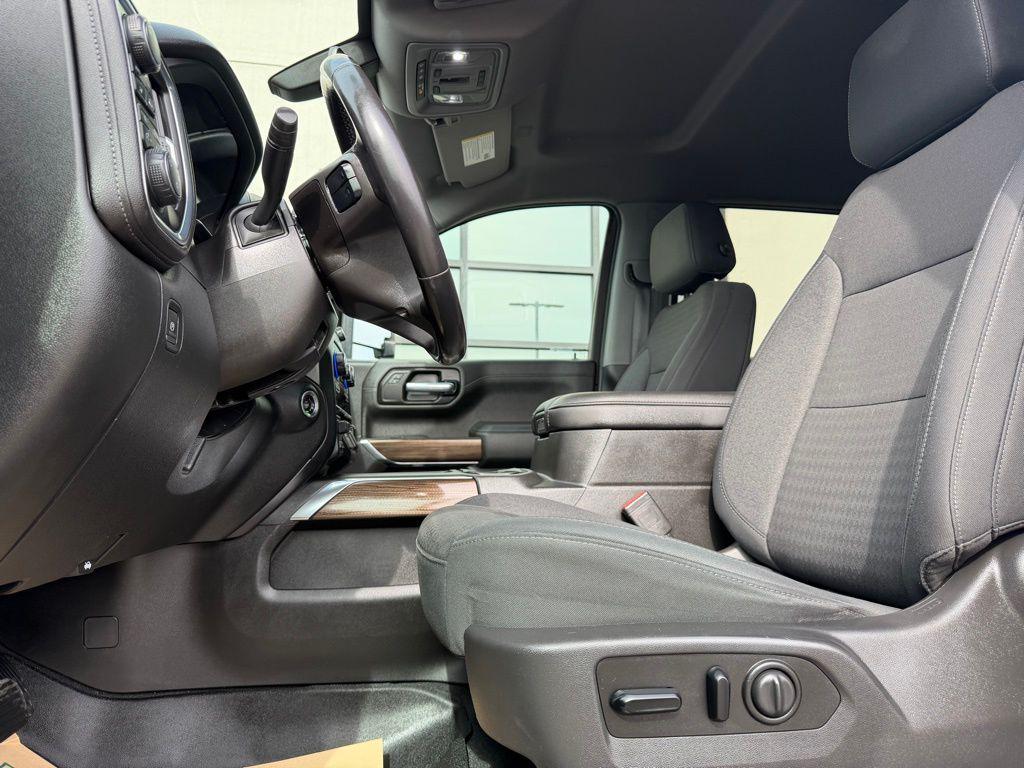 used 2020 Chevrolet Silverado 1500 car, priced at $31,679