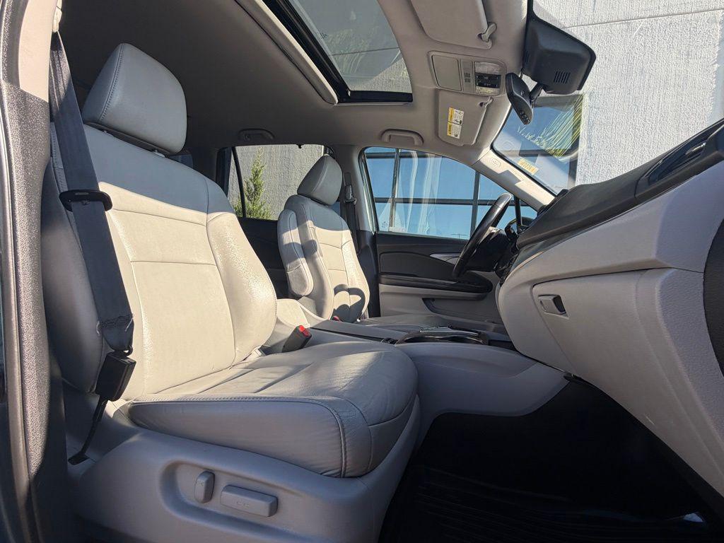 used 2022 Honda Pilot car, priced at $26,979