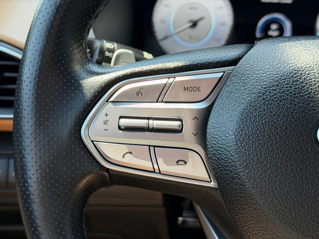 used 2023 Hyundai Santa Fe car, priced at $30,979