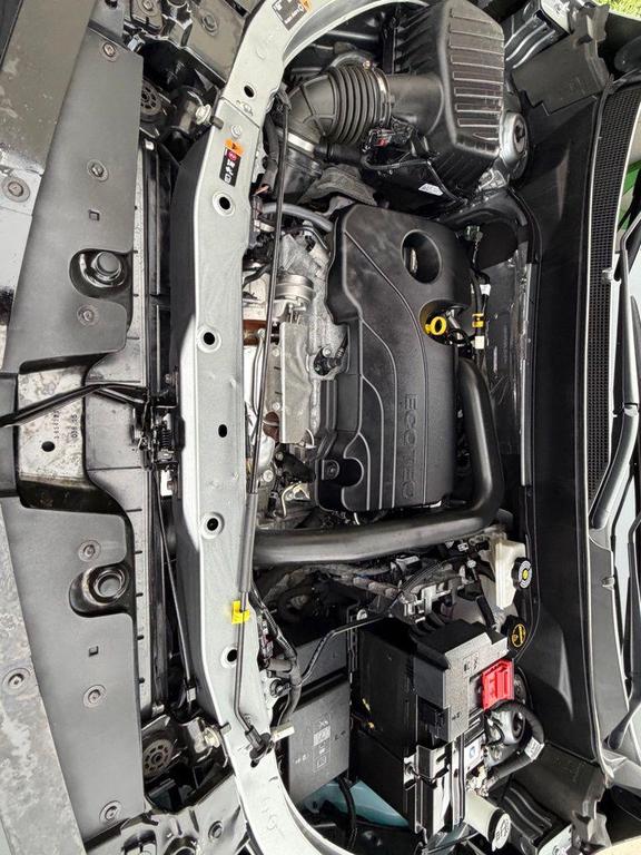 used 2025 Chevrolet Equinox car, priced at $26,979