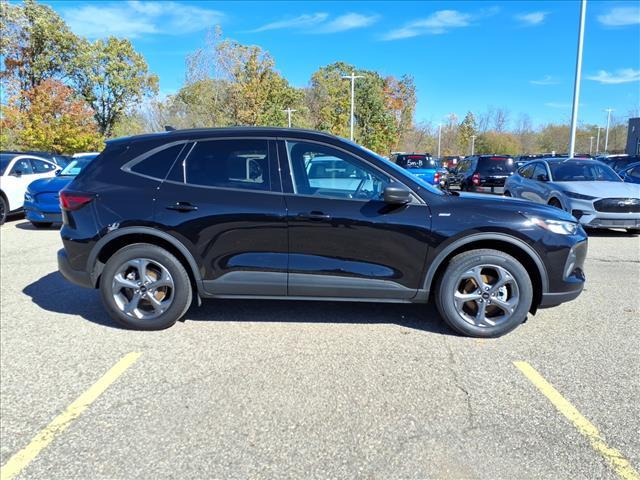 used 2025 Ford Escape car, priced at $23,065