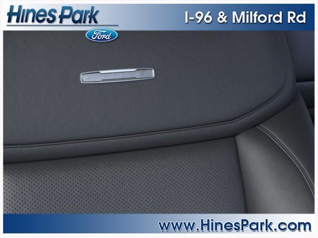 new 2025 Ford Expedition car, priced at $84,965