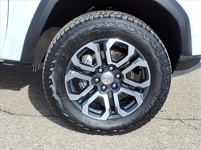 used 2024 GMC Canyon car, priced at $40,726