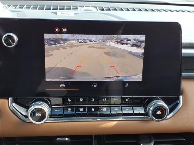 used 2024 GMC Canyon car, priced at $40,726