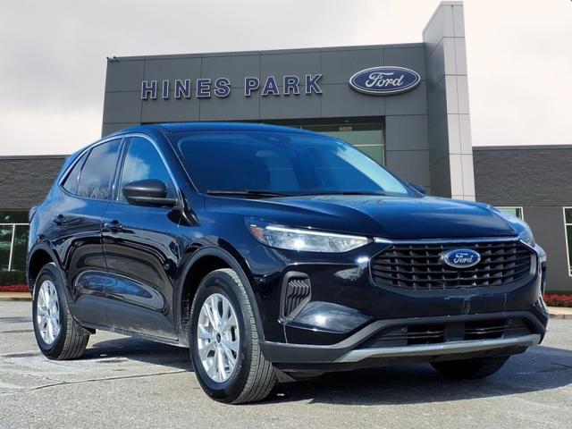 used 2023 Ford Escape car, priced at $22,444