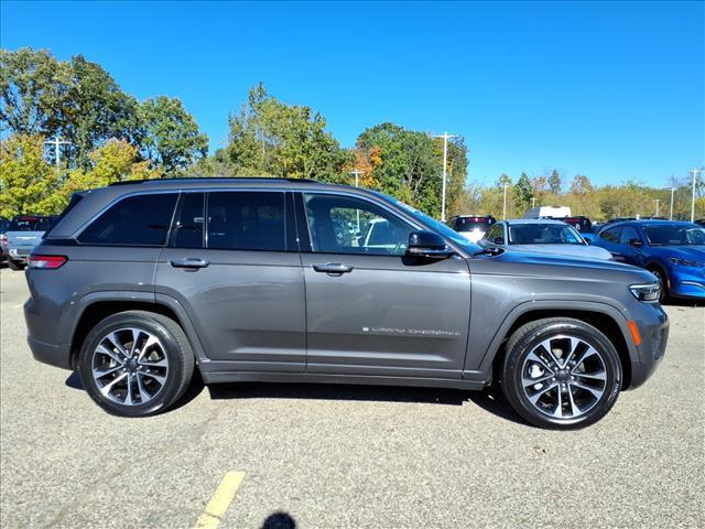 used 2022 Jeep Grand Cherokee car, priced at $29,900
