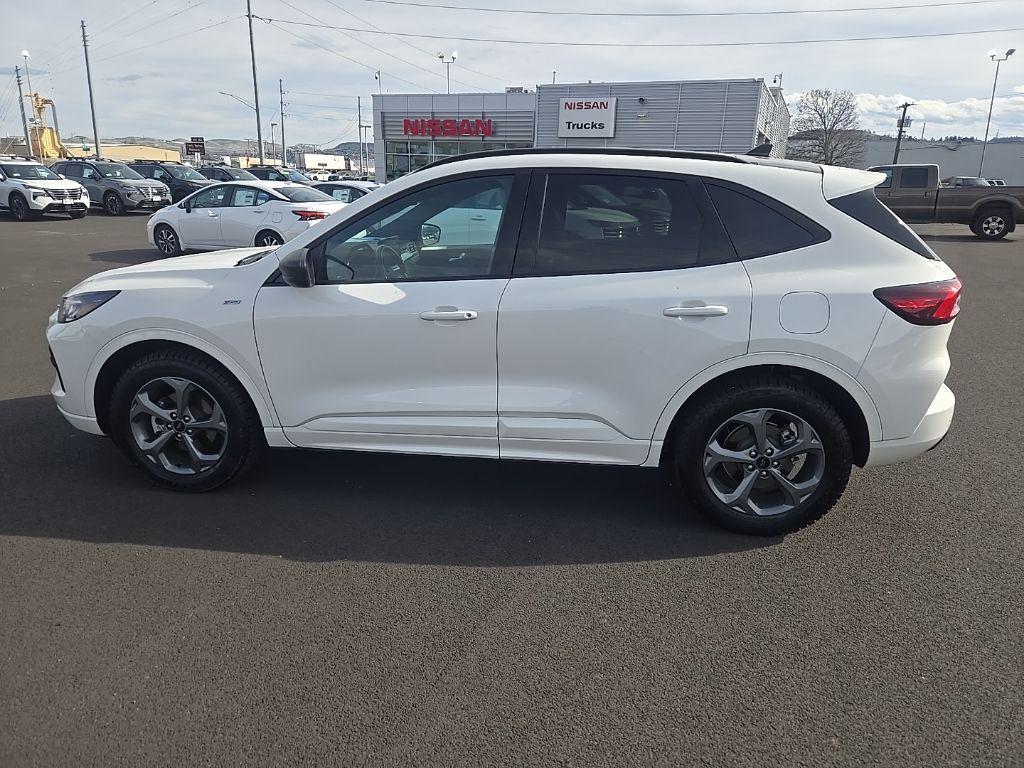 used 2023 Ford Escape car, priced at $23,654