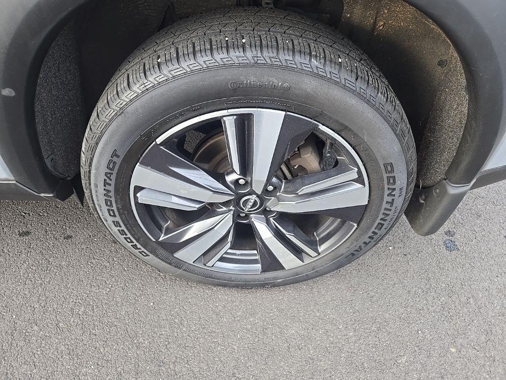 used 2023 Nissan Rogue car, priced at $25,462