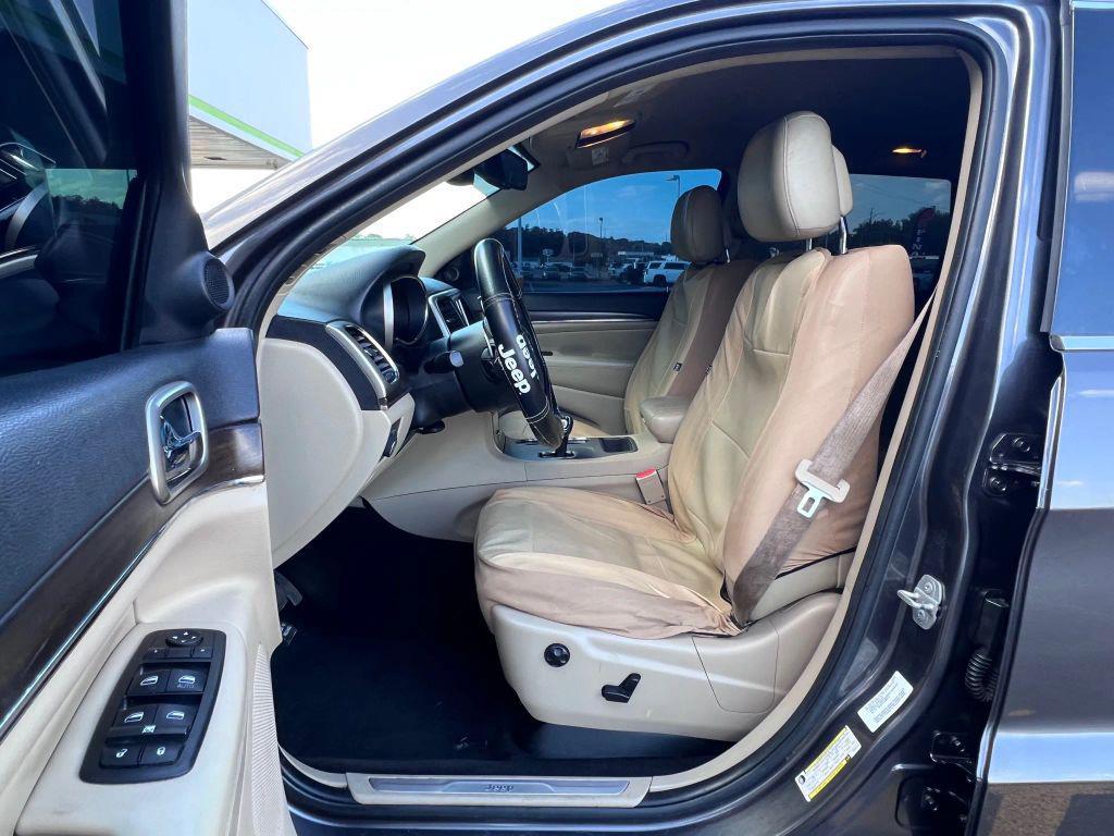 used 2015 Jeep Grand Cherokee car, priced at $9,999