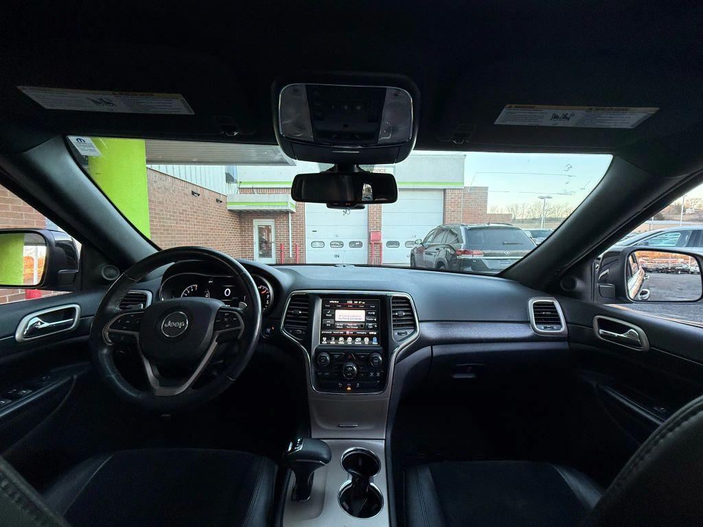 used 2015 Jeep Grand Cherokee car, priced at $15,999