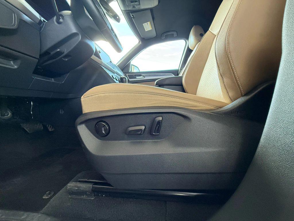 used 2020 Volkswagen Atlas Cross Sport car, priced at $23,999