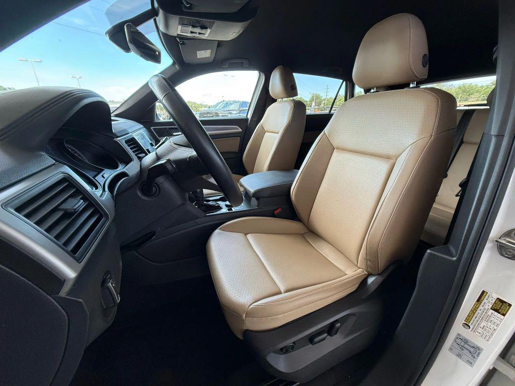 used 2020 Volkswagen Atlas Cross Sport car, priced at $23,999
