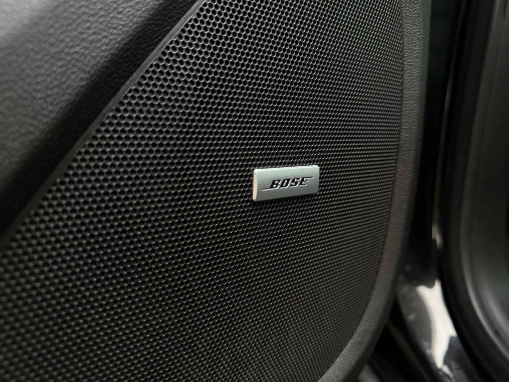 used 2021 Chevrolet Traverse car, priced at $24,999