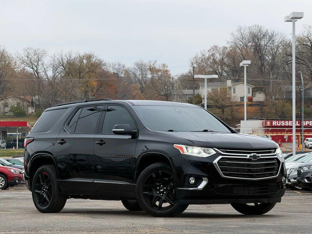 used 2021 Chevrolet Traverse car, priced at $24,999