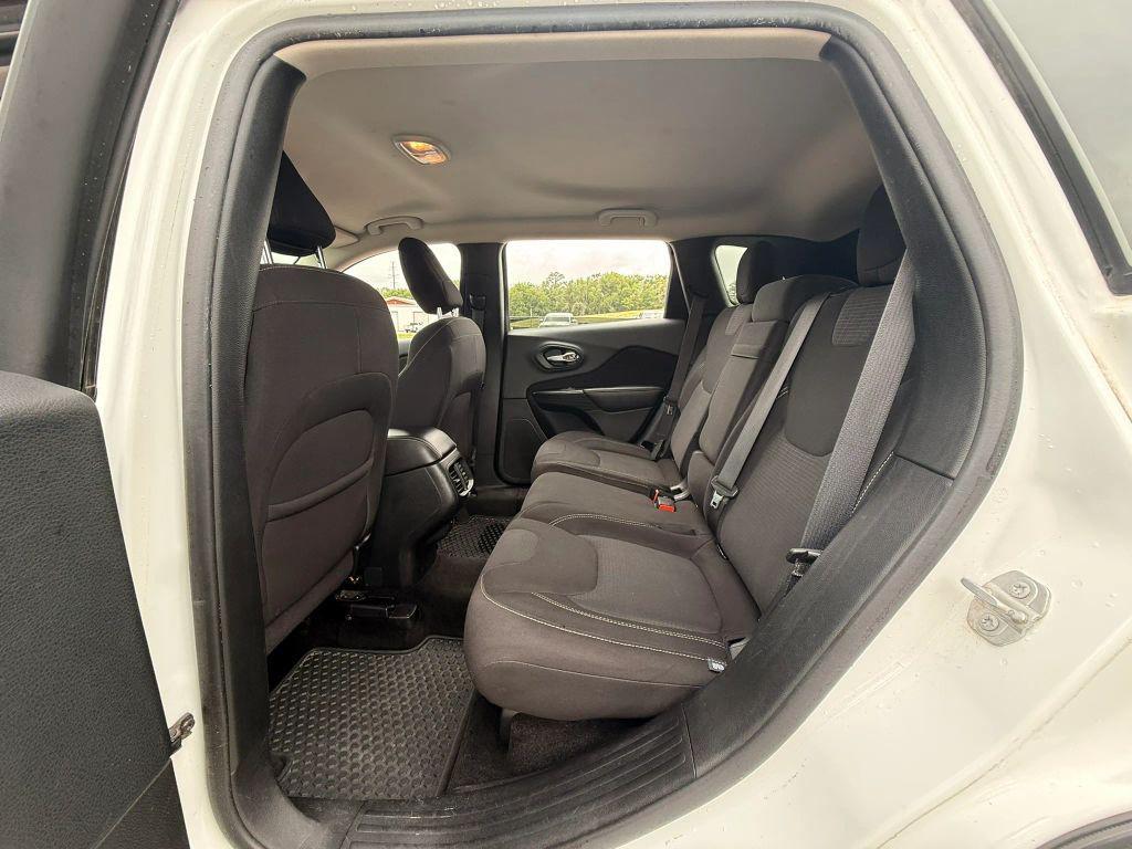 used 2016 Jeep Cherokee car, priced at $7,999