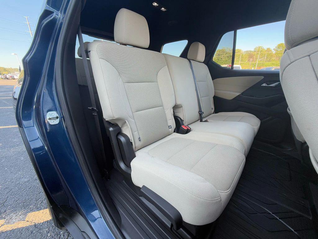 used 2022 Chevrolet Traverse car, priced at $23,999