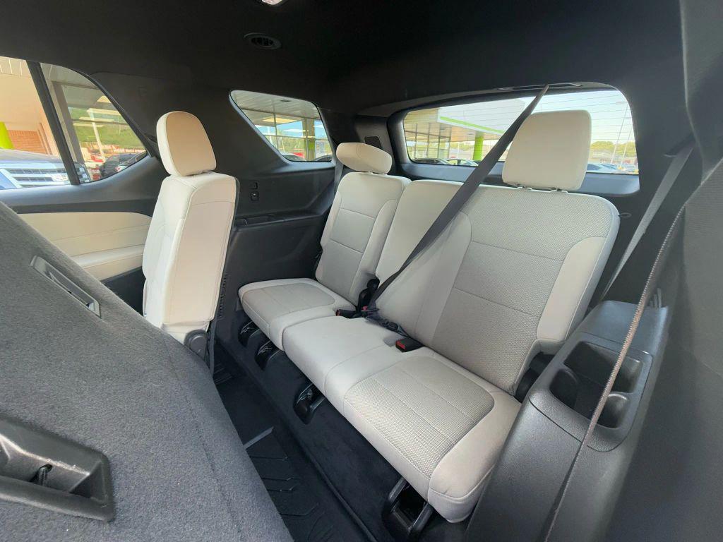 used 2022 Chevrolet Traverse car, priced at $23,999