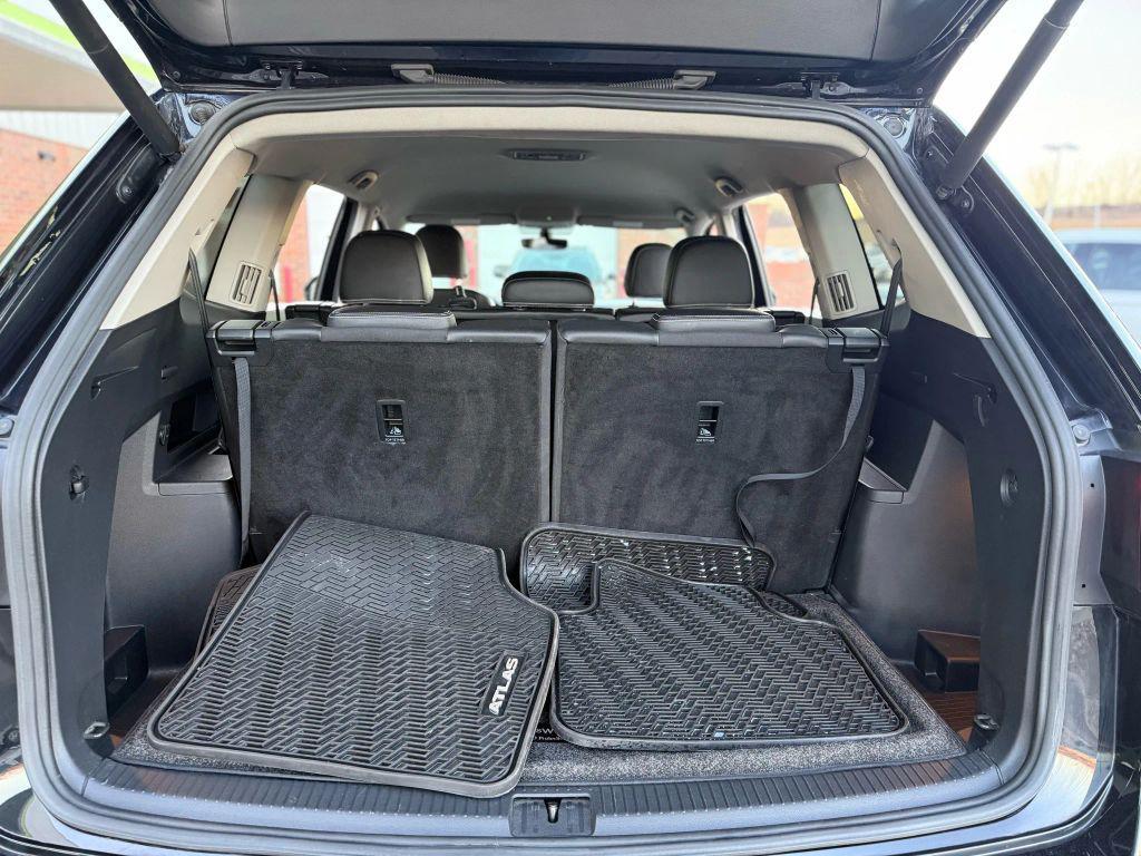 used 2021 Volkswagen Atlas car, priced at $20,999