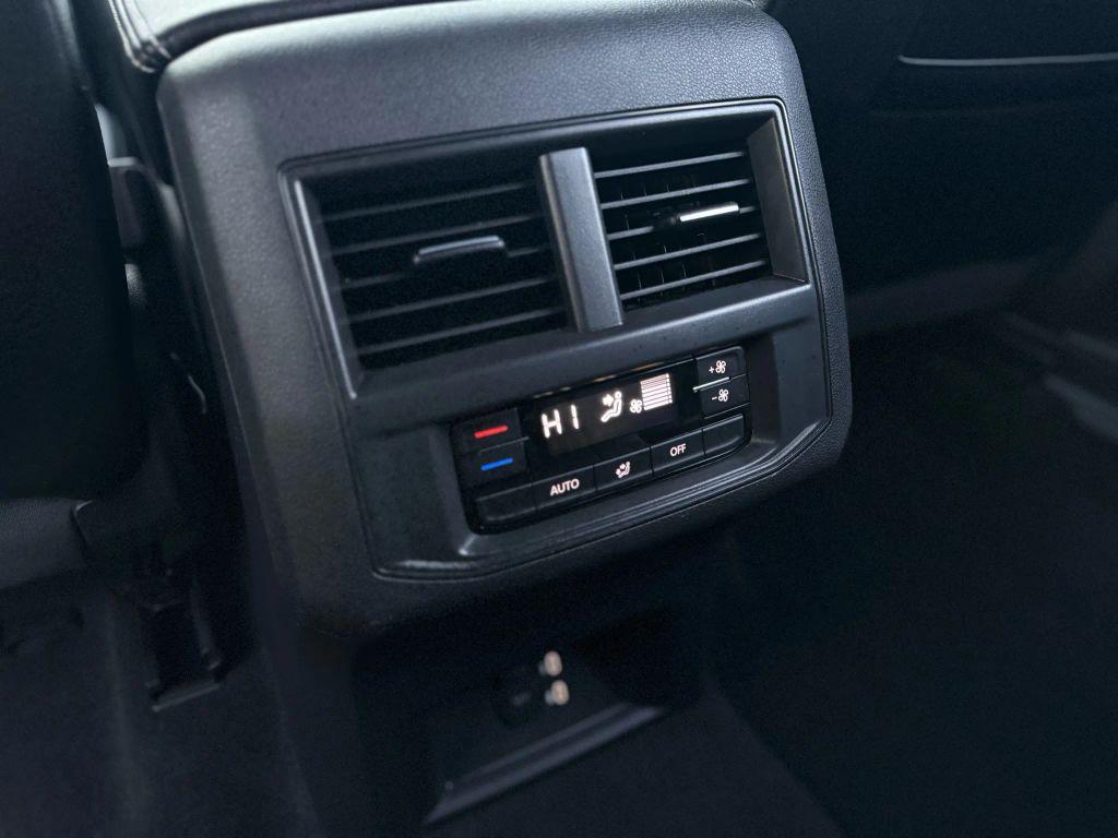 used 2021 Volkswagen Atlas car, priced at $20,999