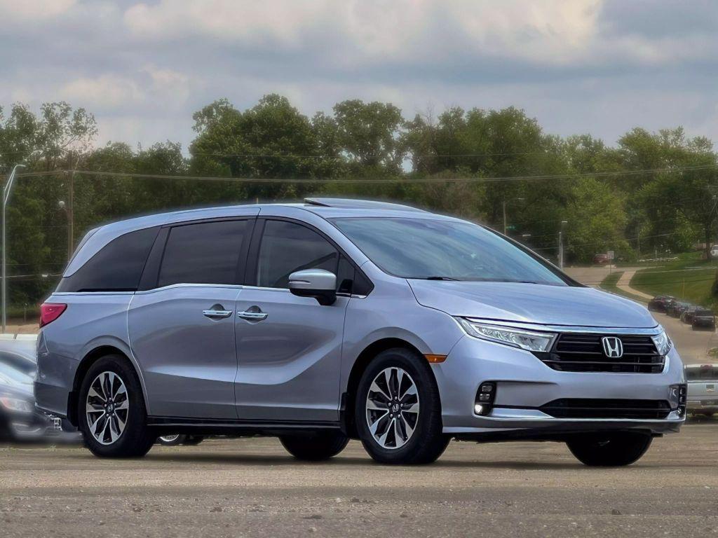 used 2021 Honda Odyssey car, priced at $20,999