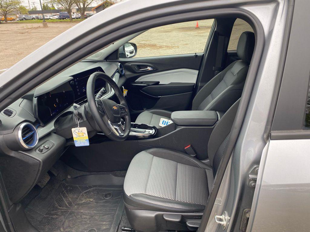 used 2024 Chevrolet Trax car, priced at $21,000