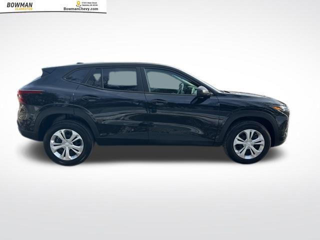 used 2024 Chevrolet Trax car, priced at $19,271