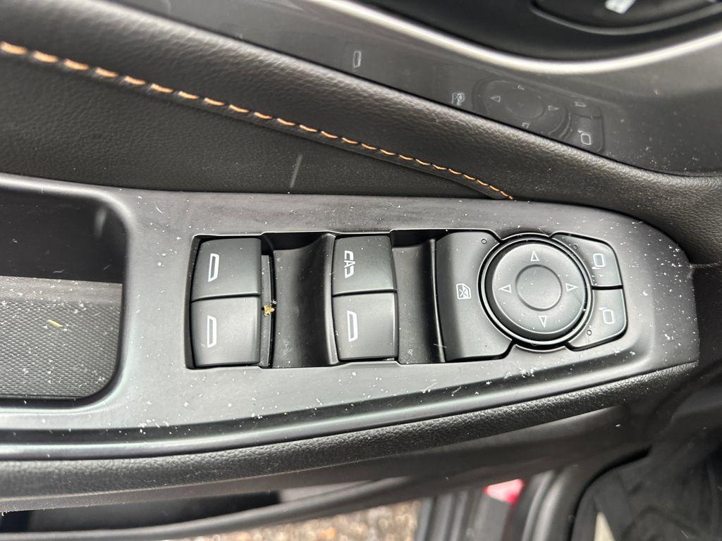 used 2019 Chevrolet Traverse car, priced at $16,357