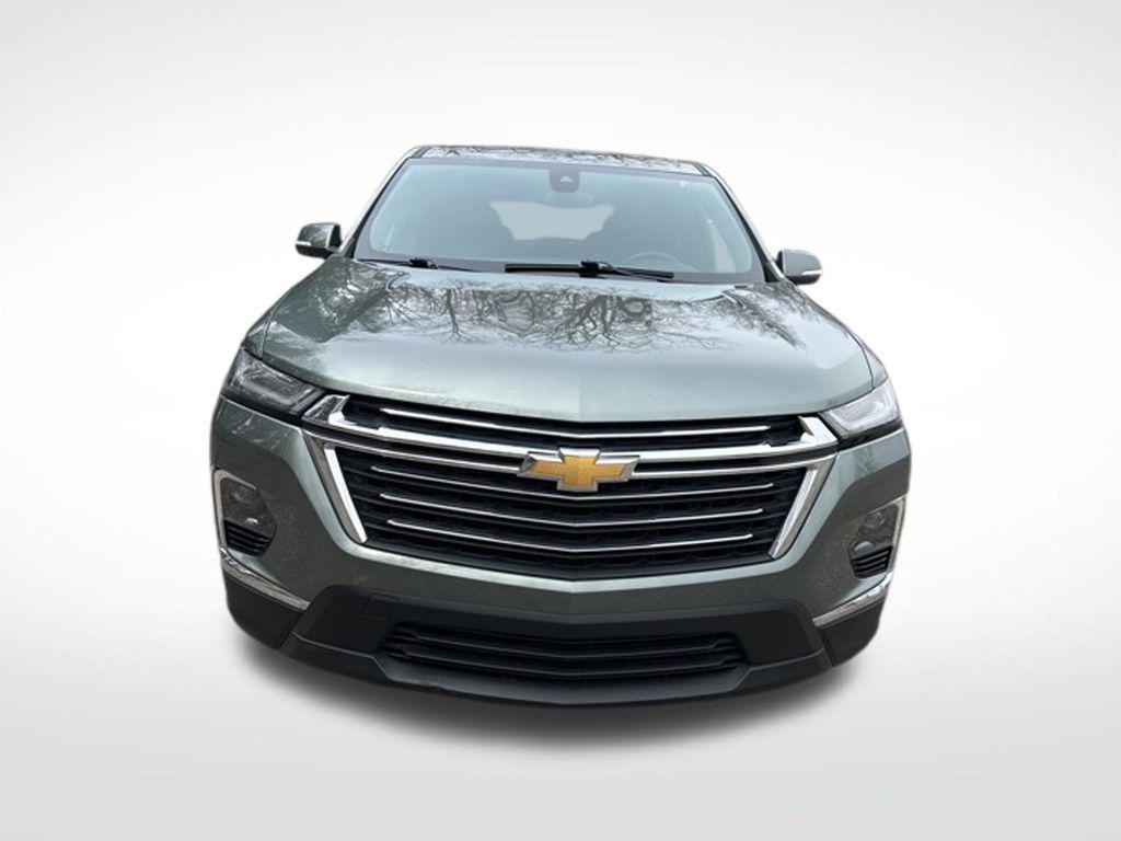 used 2023 Chevrolet Traverse car, priced at $26,994