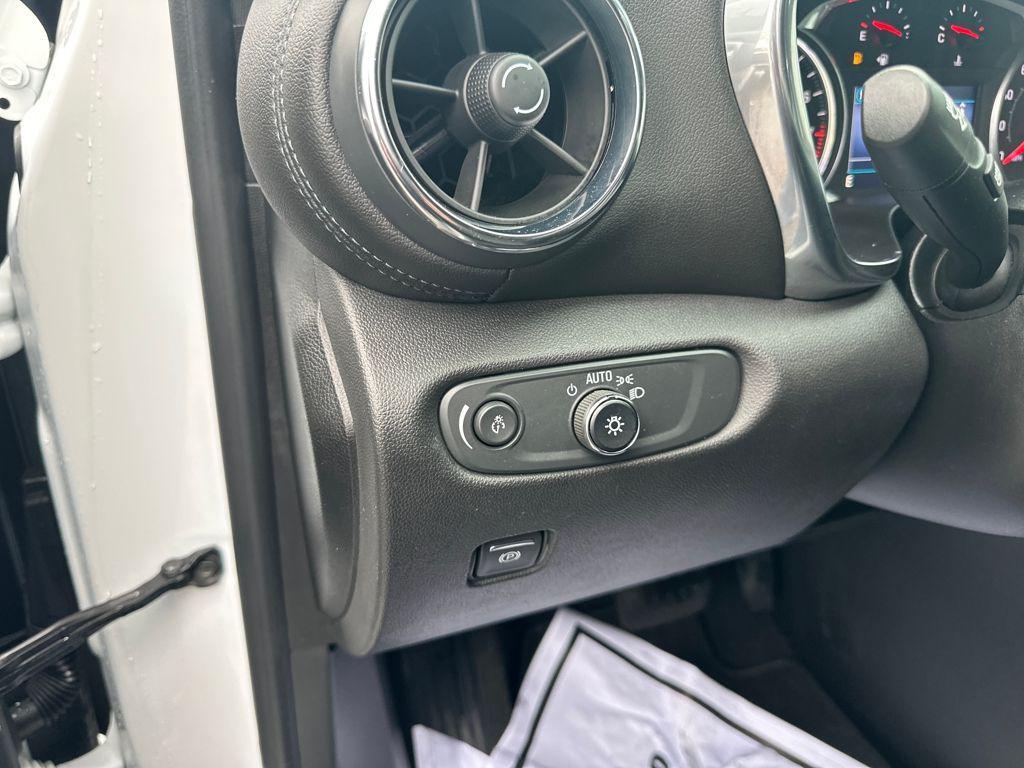 used 2022 Chevrolet Blazer car, priced at $25,247