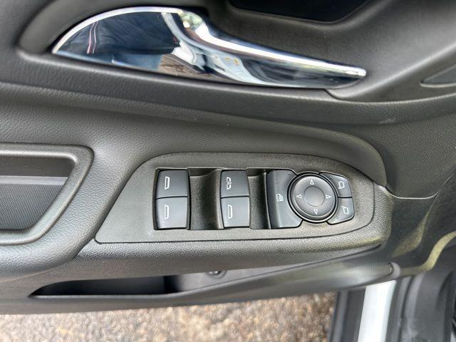 used 2023 Chevrolet Equinox car, priced at $19,683