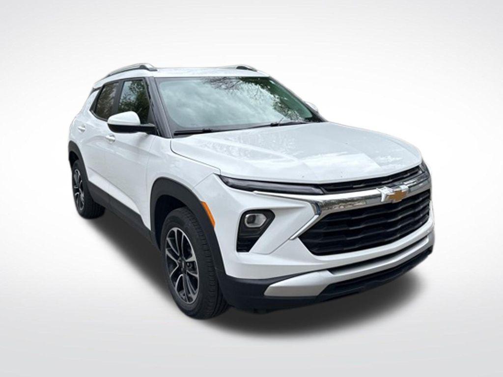 used 2024 Chevrolet TrailBlazer car, priced at $24,000