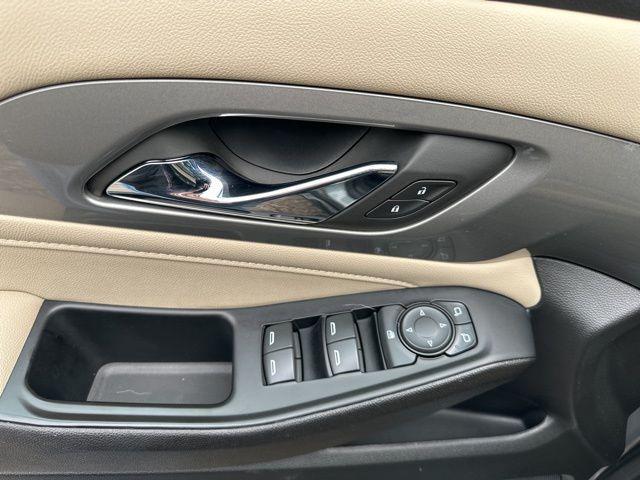 used 2024 Chevrolet Traverse car, priced at $30,972