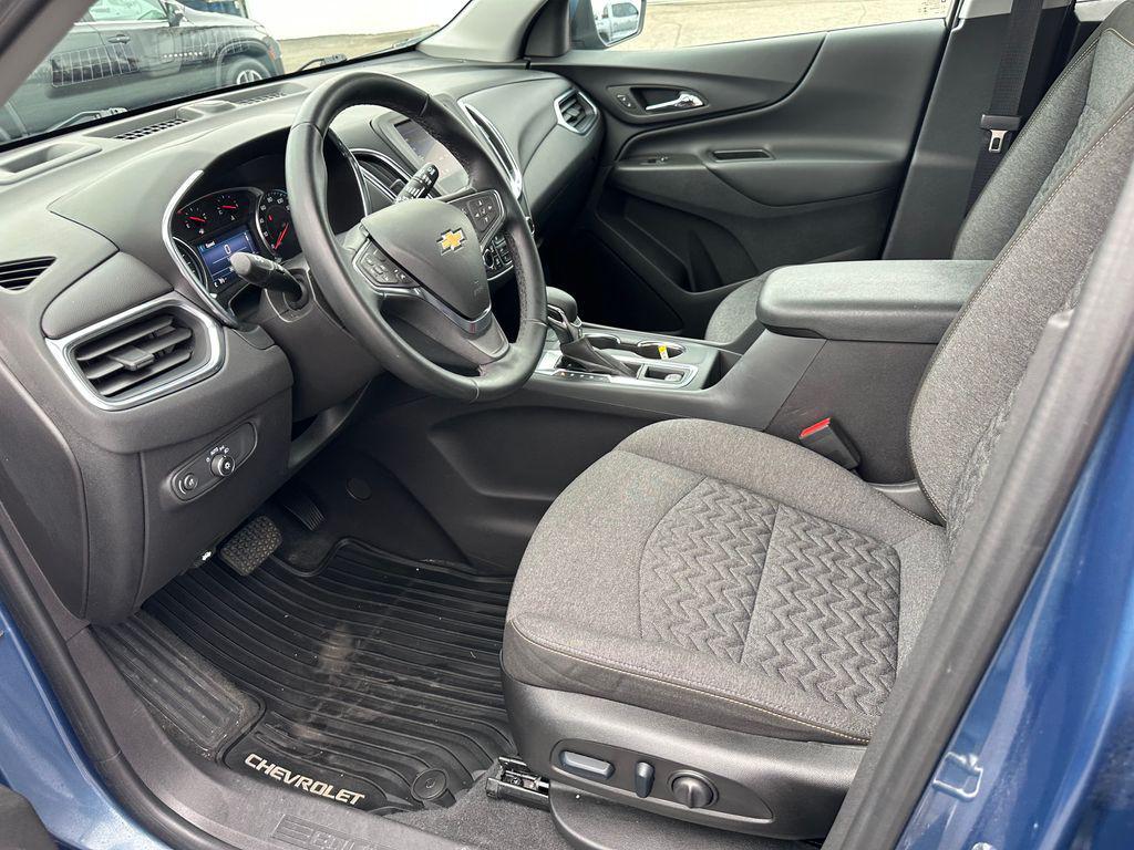 used 2024 Chevrolet Equinox car, priced at $22,079