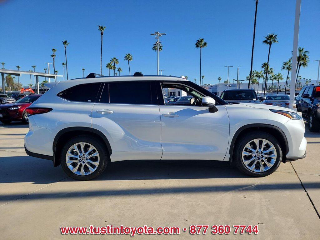 used 2023 Toyota Highlander car, priced at $43,400