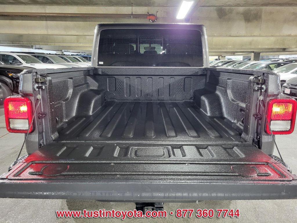 used 2021 Jeep Gladiator car, priced at $28,797