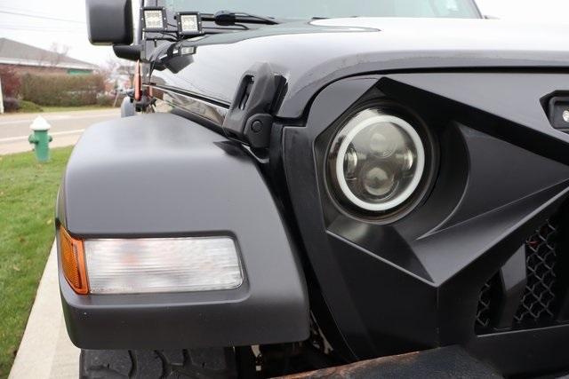 used 2022 Jeep Wrangler Unlimited car, priced at $27,500