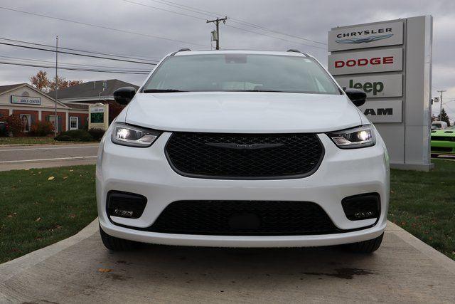 new 2026 Chrysler Pacifica car, priced at $50,007