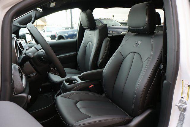 new 2026 Chrysler Pacifica car, priced at $50,007